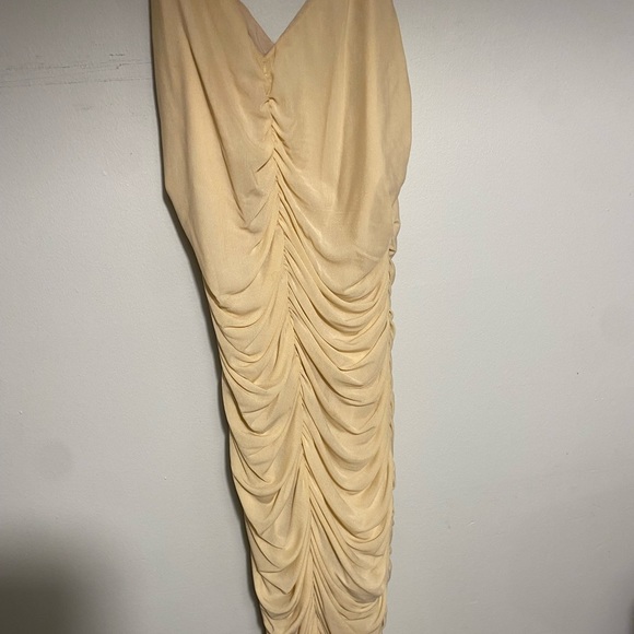 LUX LA Great quality shrimp body con dress - Picture 2 of 4